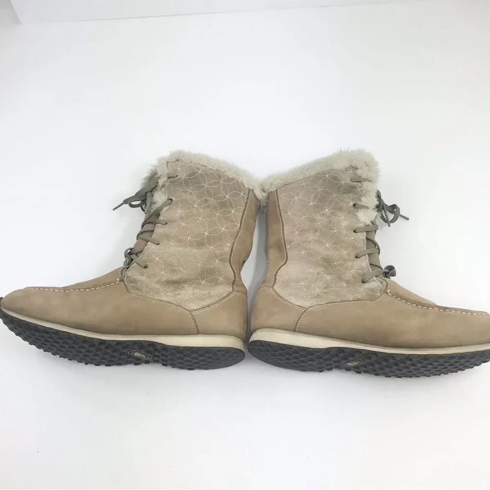 The North Face Allure Primaloft Insulated Winter Boots in Tan